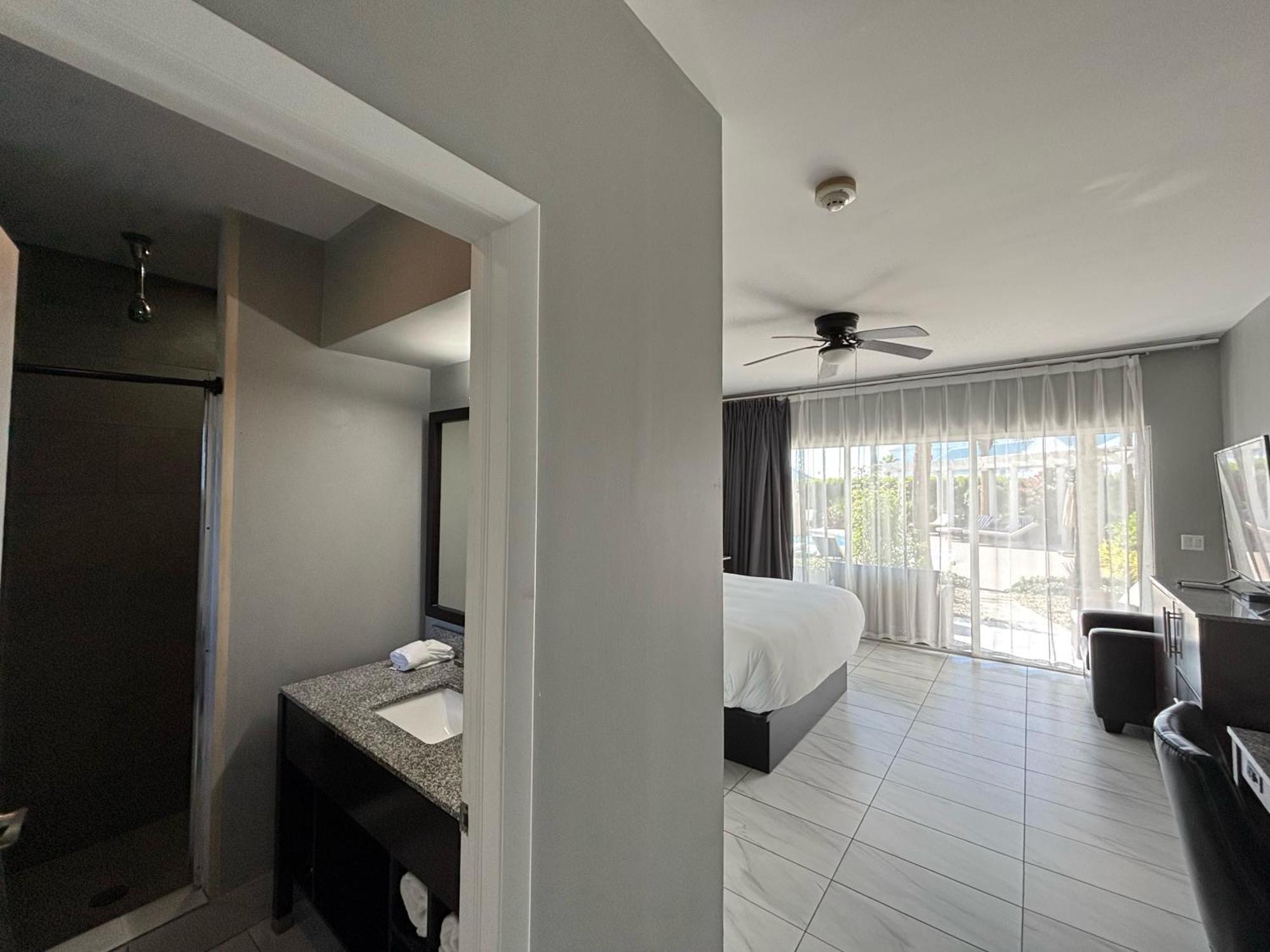 Grace Bay Suites Exteriér fotografie